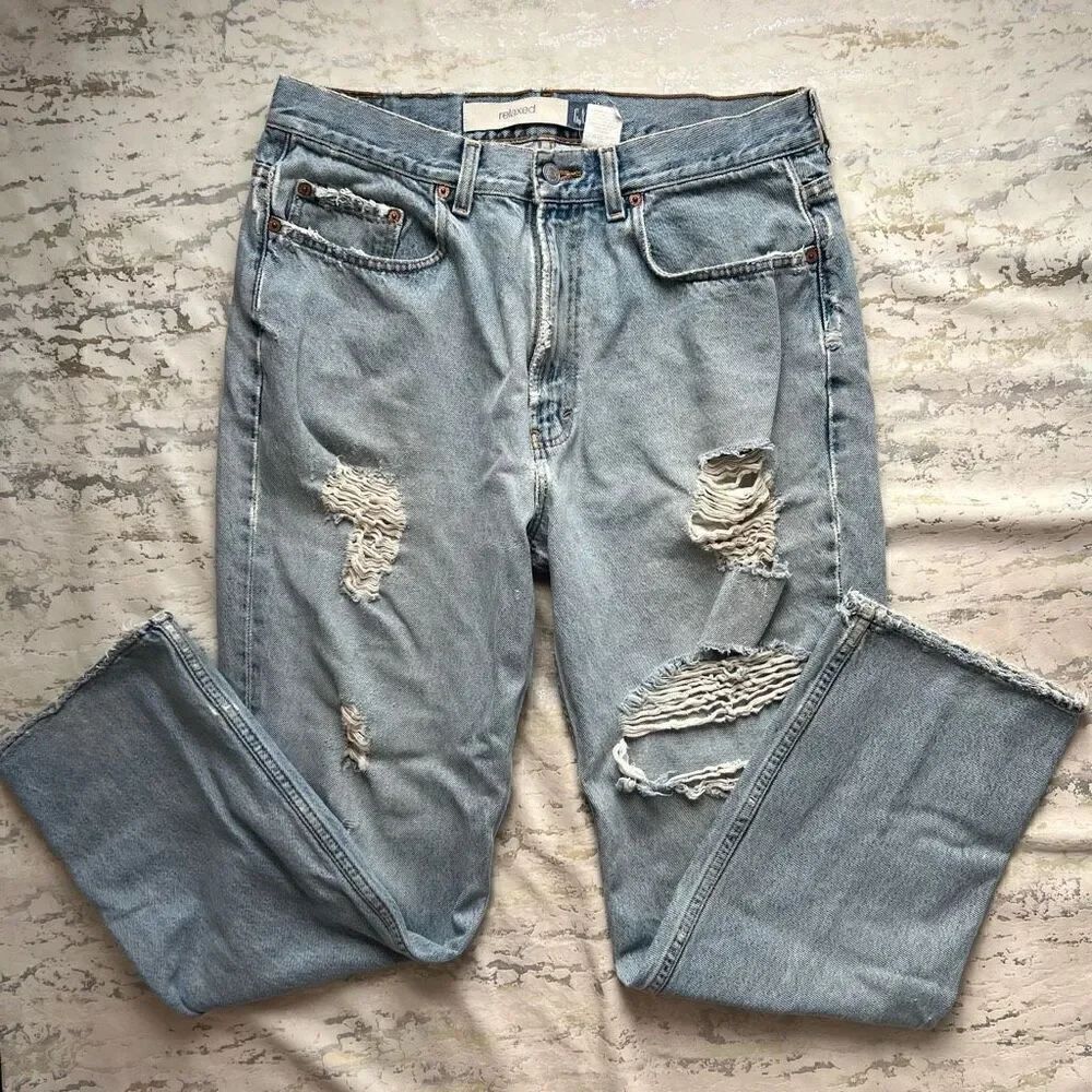 Gap relaxed fit distressed jeans 100% cotton